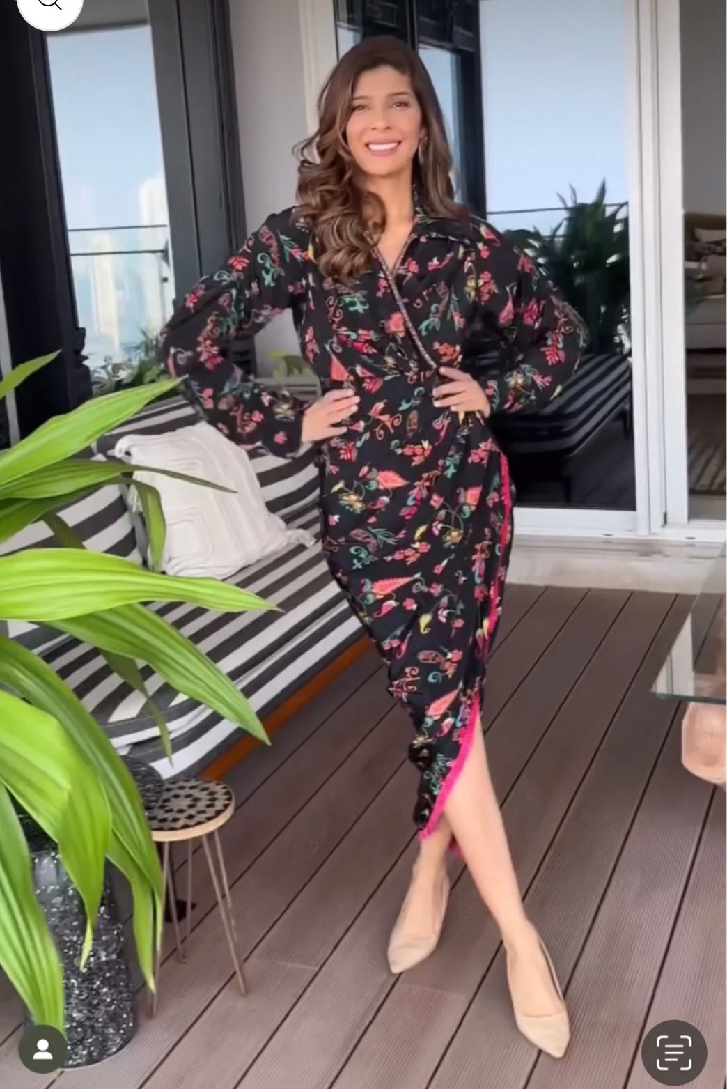 CELEBRITIES' CLOSET