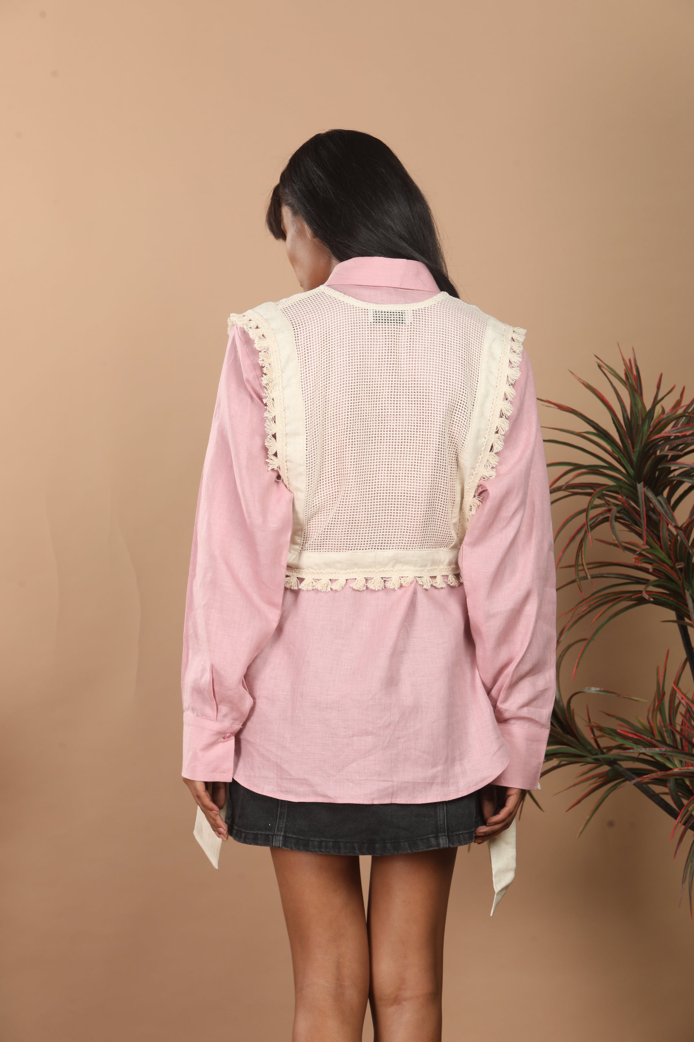 Nirvi Shirt & Bib