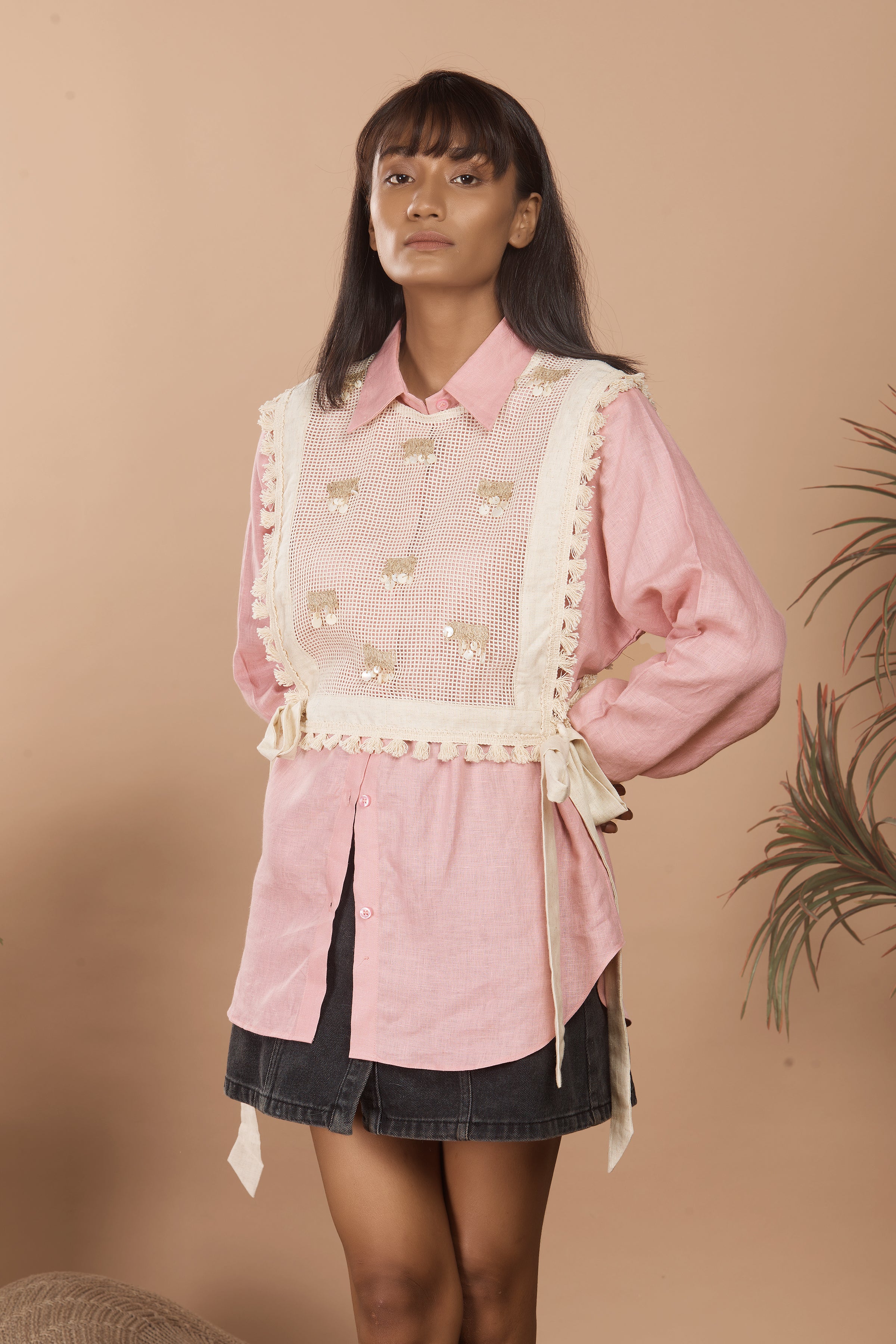 Nirvi Shirt & Bib