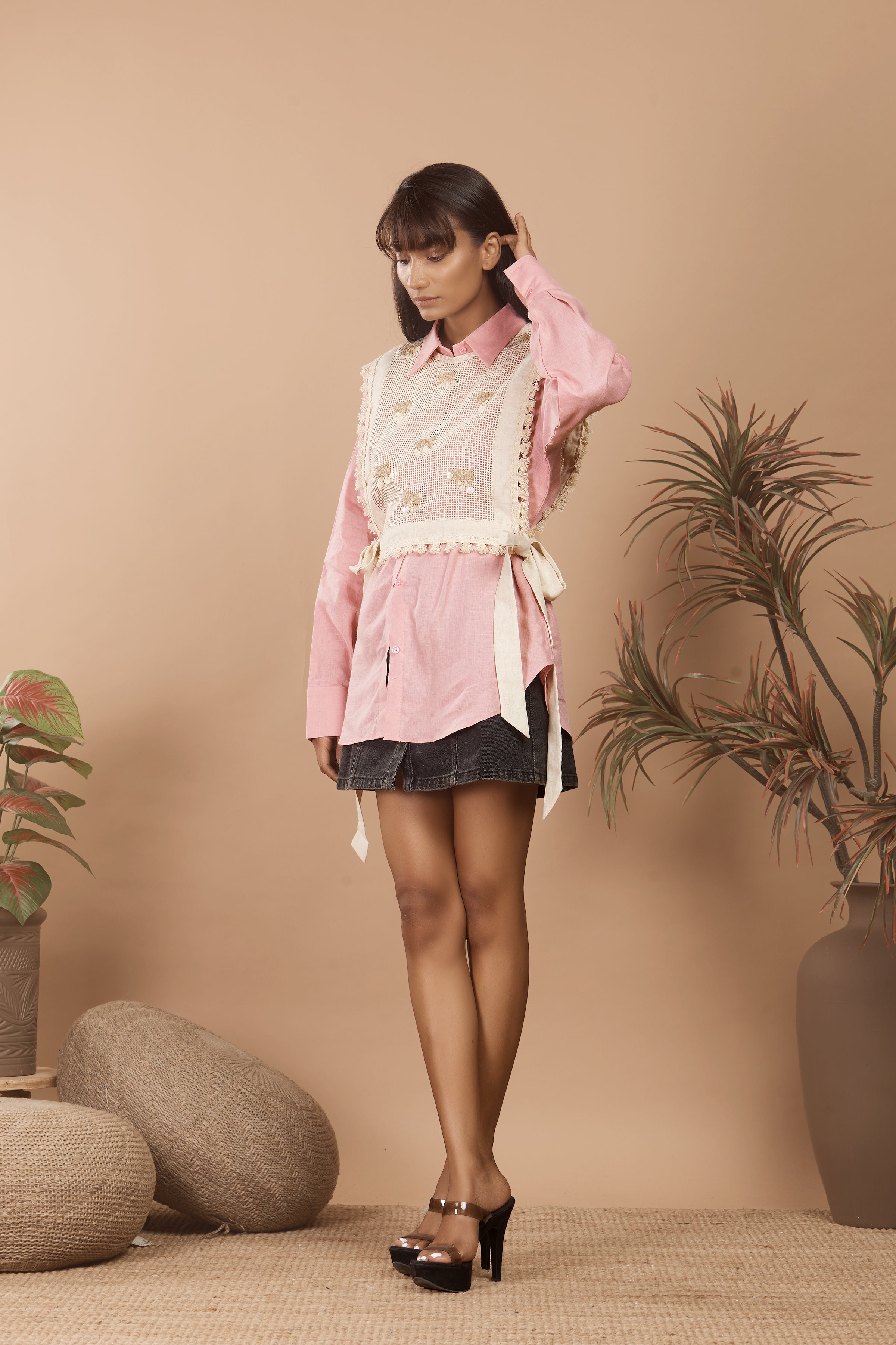 Nirvi Shirt & Bib