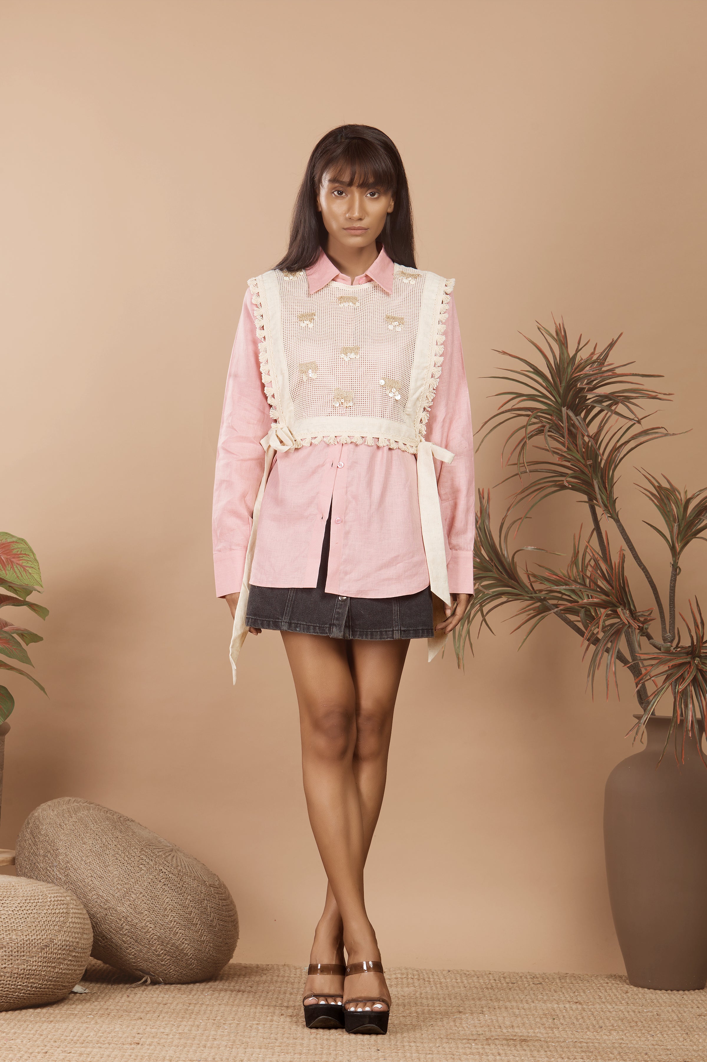 Nirvi Shirt & Bib