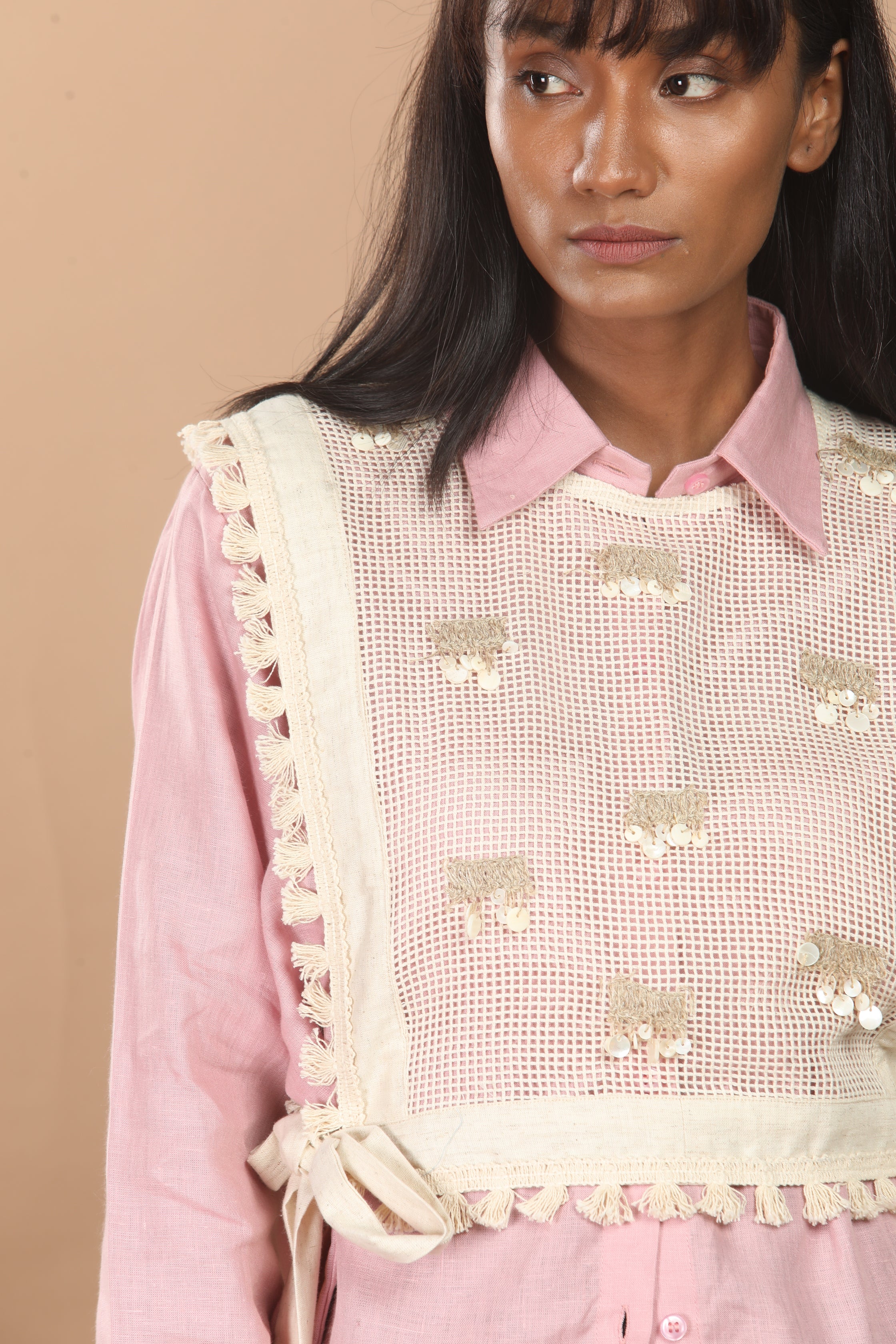 Nirvi Shirt & Bib